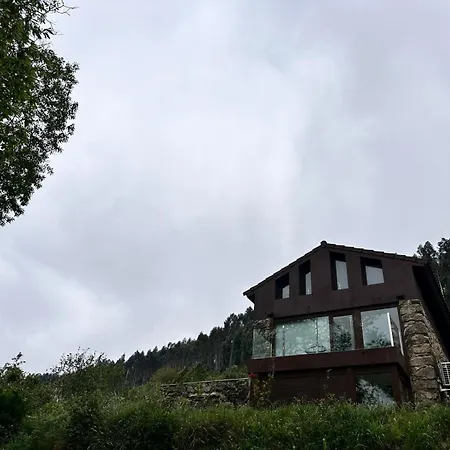 Con Piscina Σπίτι διακοπών