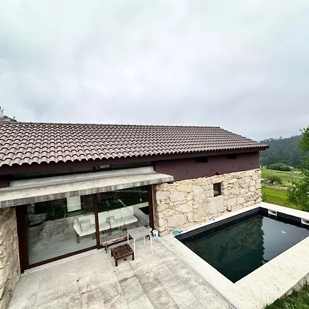 Con Piscina Σπίτι διακοπών