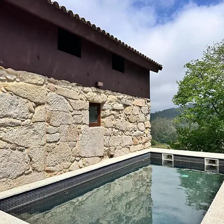 Con Piscina