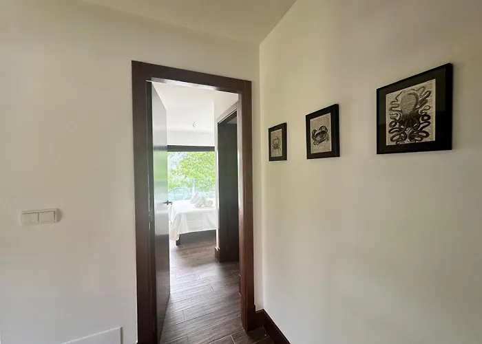 別荘 Con Piscina ゴンドマール