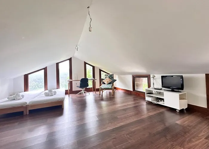 Con Piscina 別荘 *