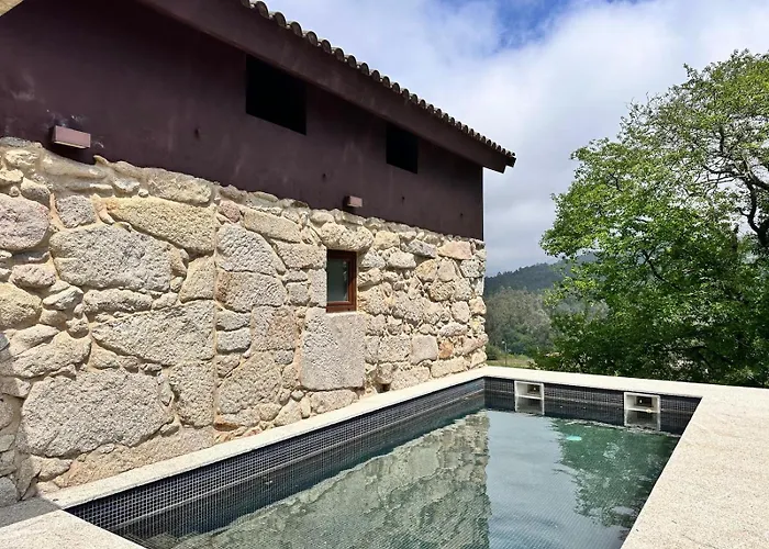 Con Piscina