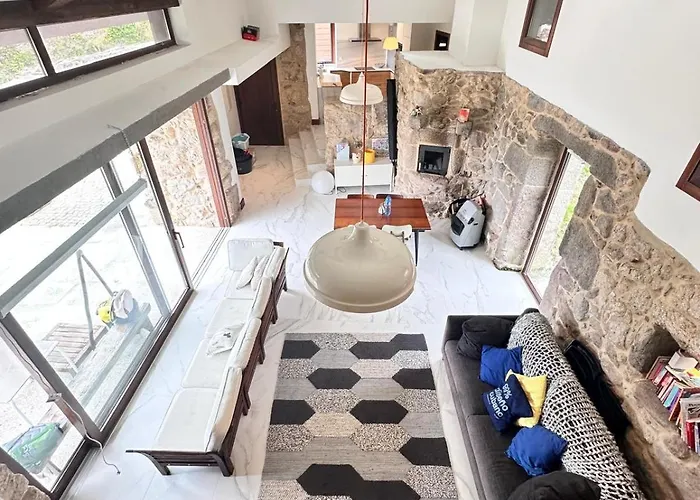 Con Piscina 別荘 *