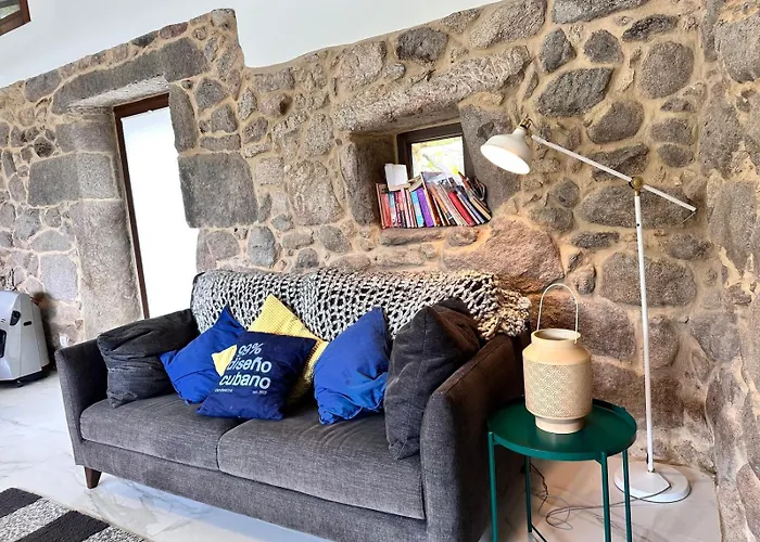 別荘 Con Piscina ゴンドマール